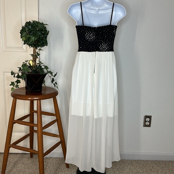 City Triangles Homecoming Prom Dress | Blk/Wht | Size 5 - Picture 8 of 14